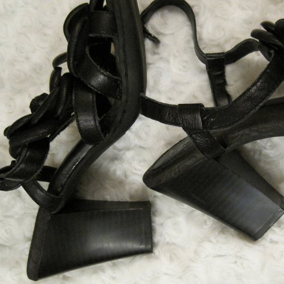 B.O.C. Black leather upper shoes S7 - Picture 6 of 6